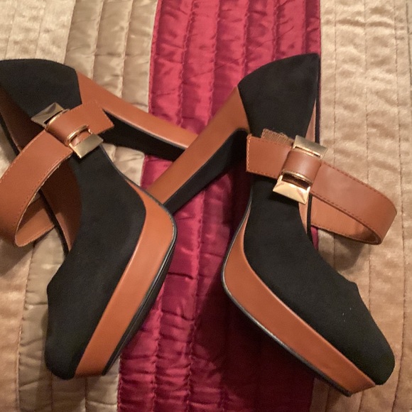 Ladies shoes - Picture 4 of 5